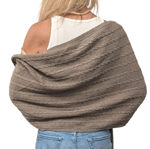 Soft Surroundings Lambswool Cashmere Cable Knit Button Wrap Shawl Poncho S/M - Picture 11 of 13